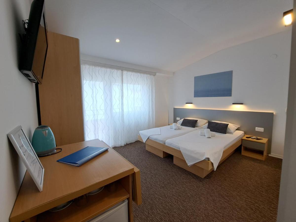 Rooms Zvonimir Стобрек Экстерьер фото