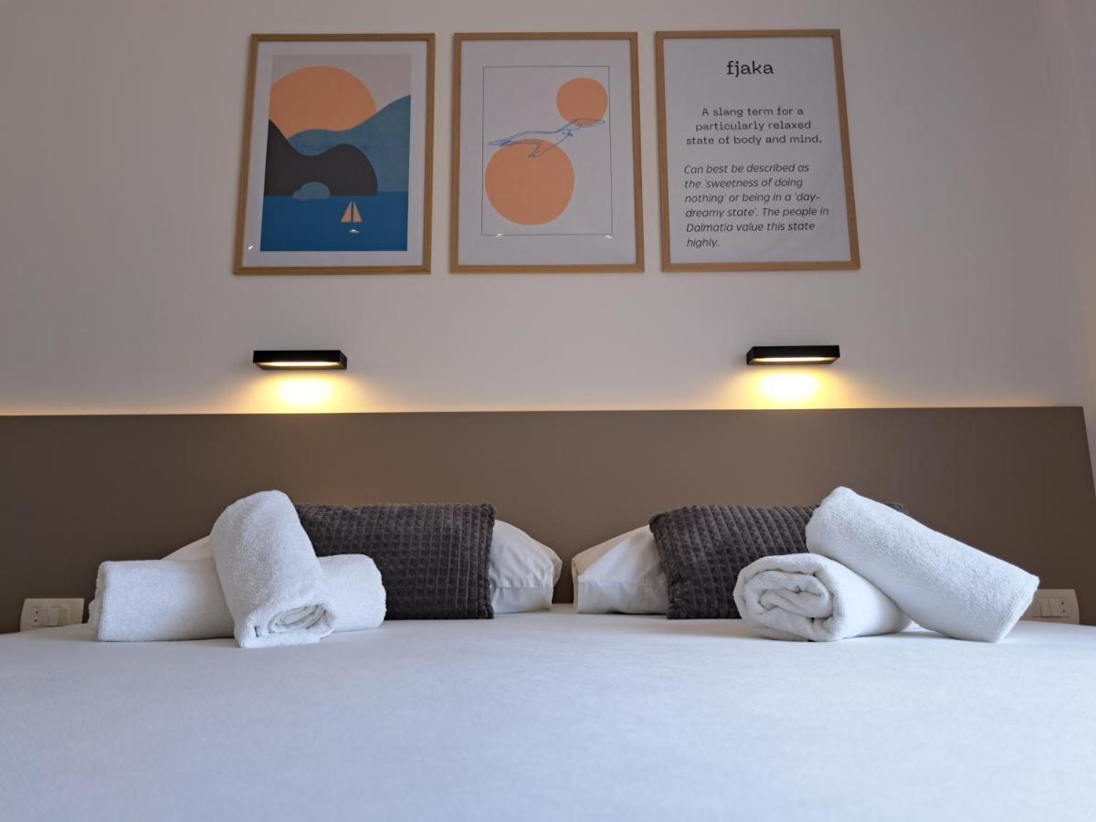 Rooms Zvonimir Стобрек Экстерьер фото