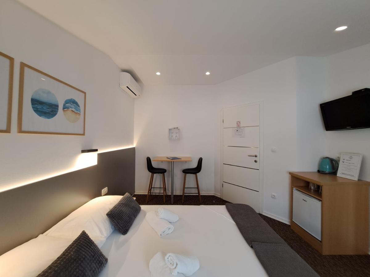 Rooms Zvonimir Стобрек Экстерьер фото
