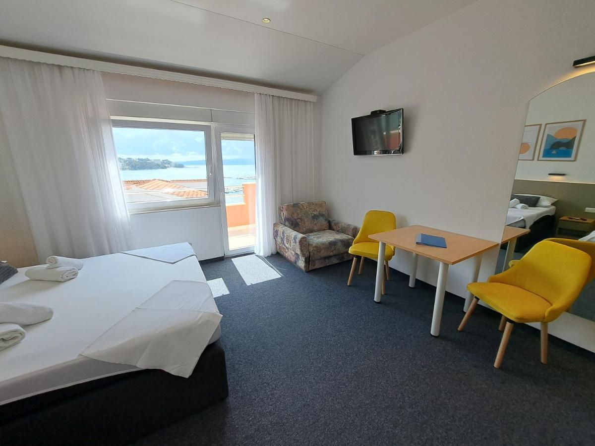 Rooms Zvonimir Стобрек Экстерьер фото