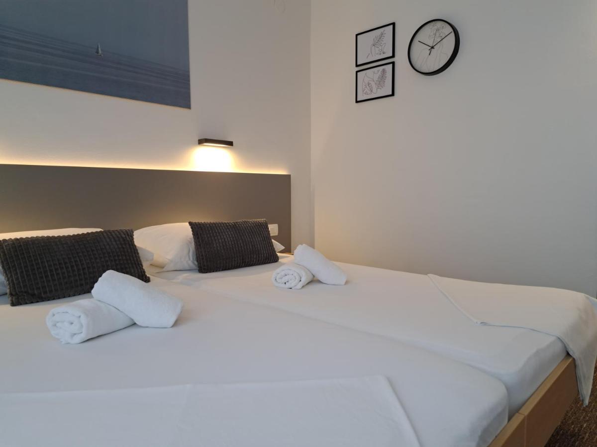 Rooms Zvonimir Стобрек Экстерьер фото